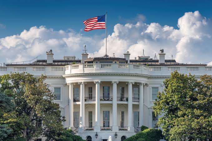 Cocaine found in the White House's West Wing entry area.  