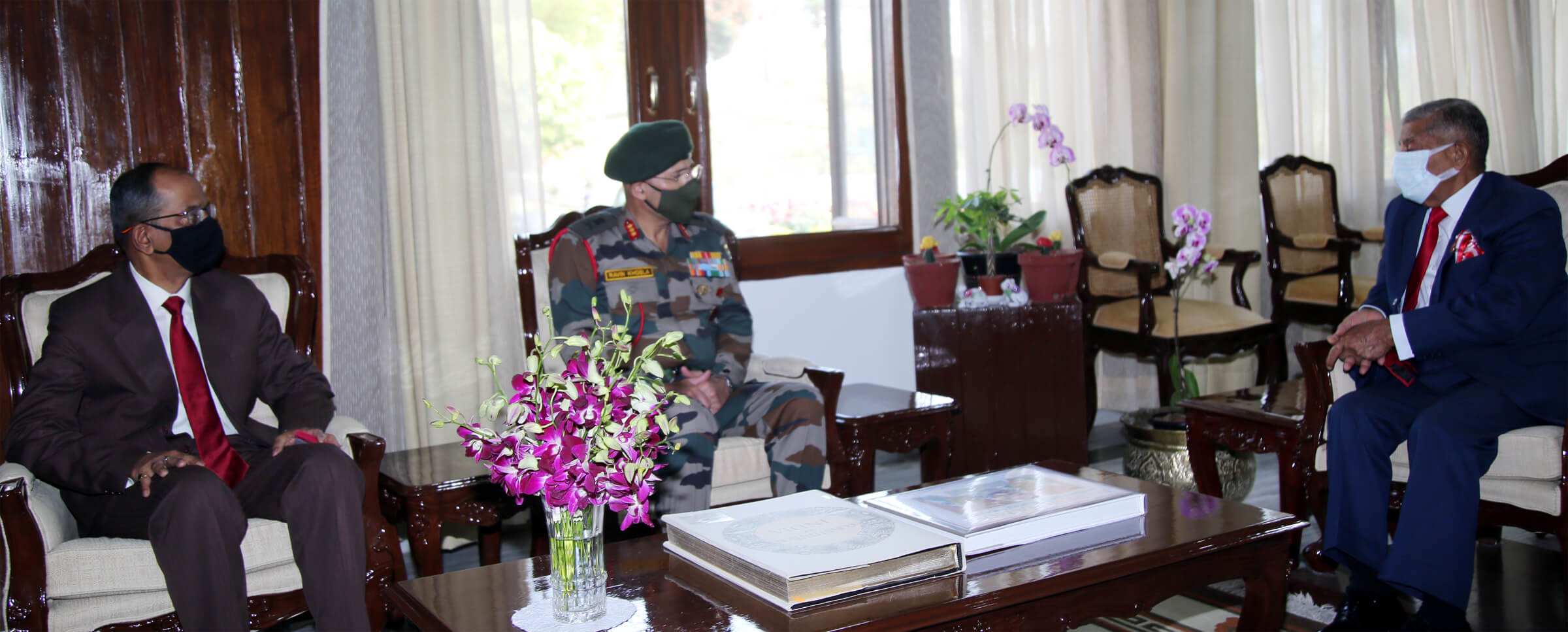 4 Corps GOC calls on the Governor of Arunachal Pradesh at Rajbhwan.