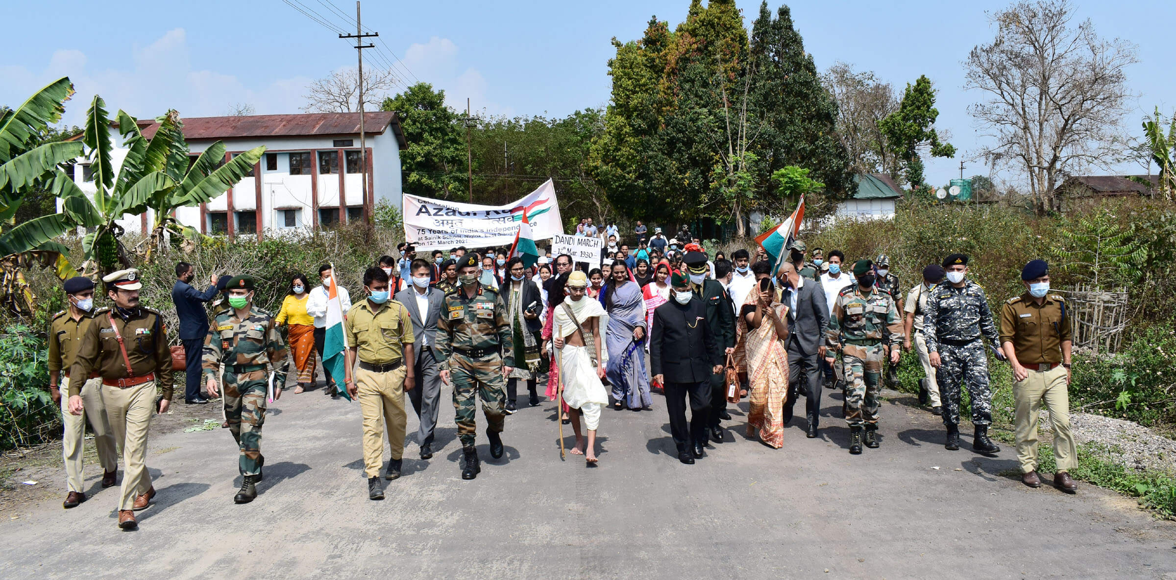 Governor participates in Dandi March memorial event