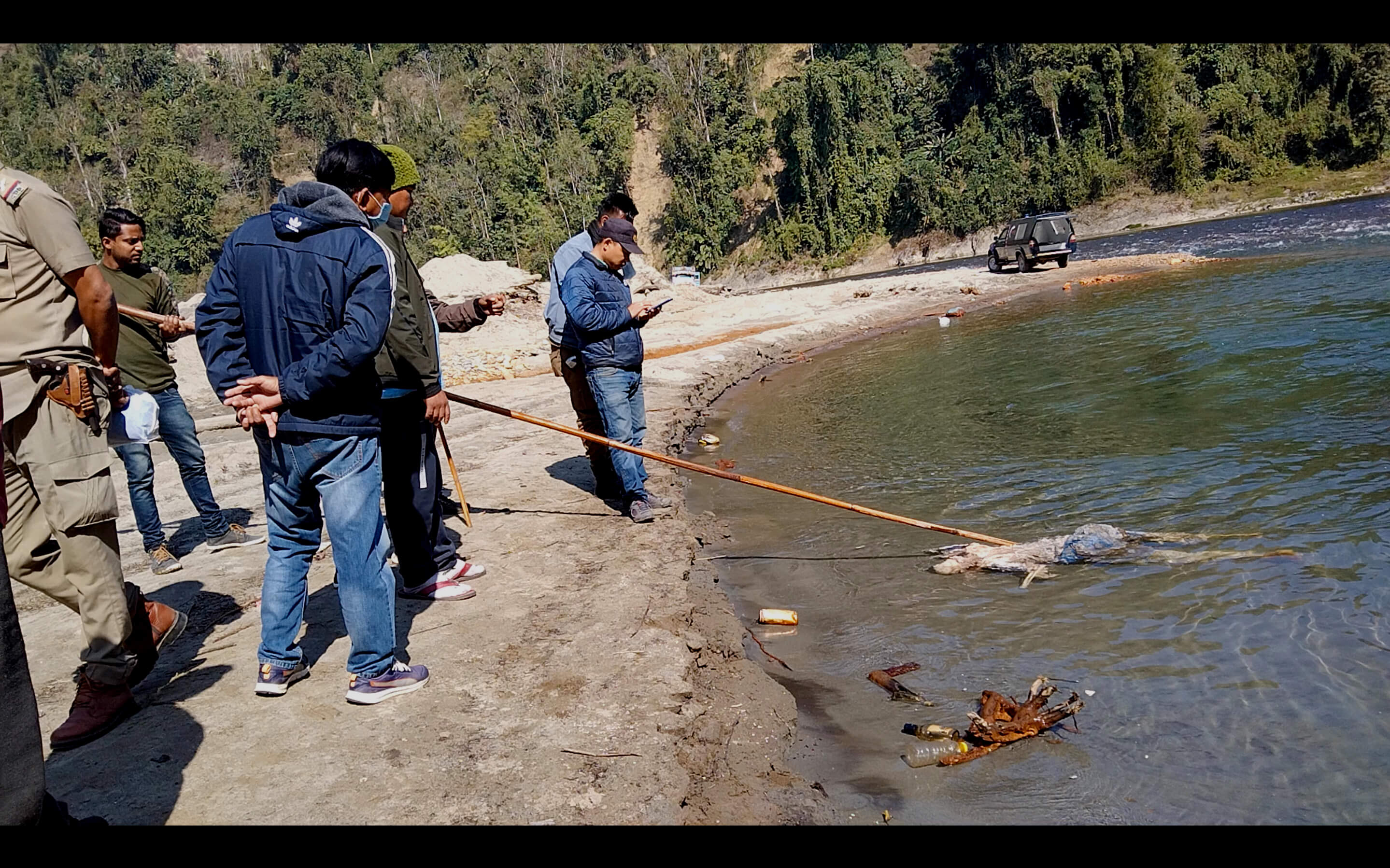 Unidentified body found floating in Yomgo River, Aalo, West Siang.