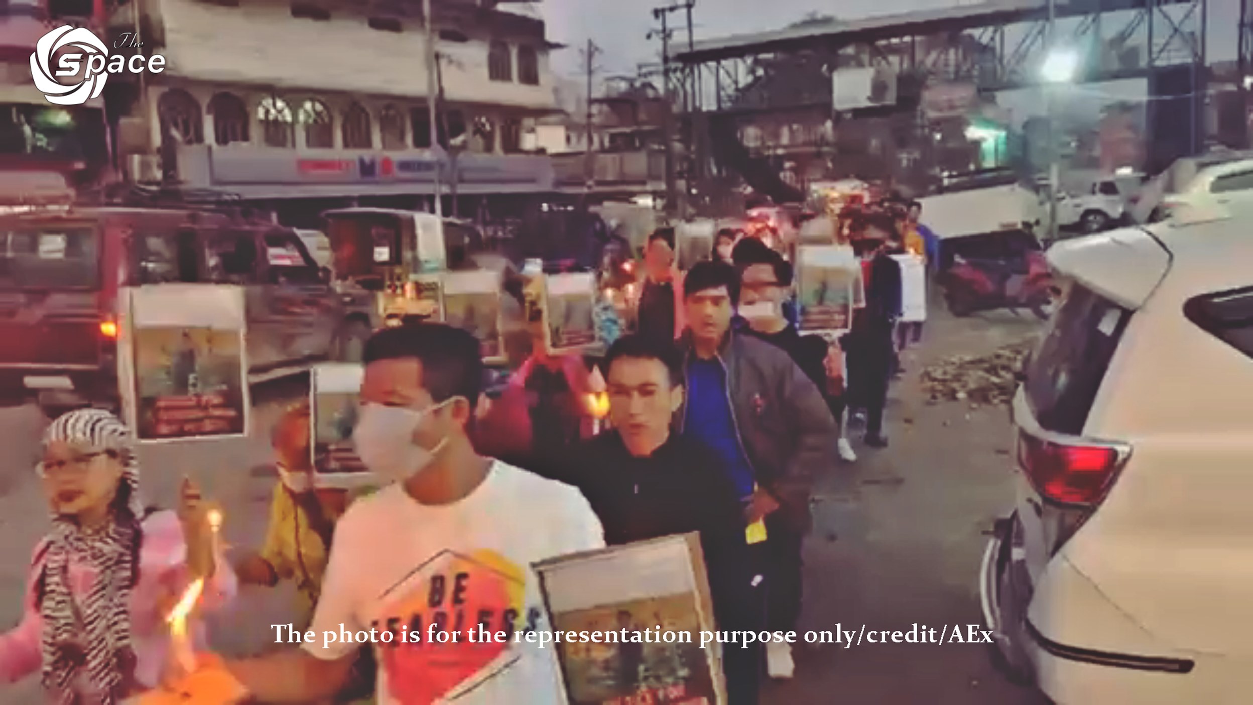 Hundreds marched the street of Naharlgun seeking justice for Late Khyoda Tama lending  bolstering support  in the grim situation of Khyoda Family