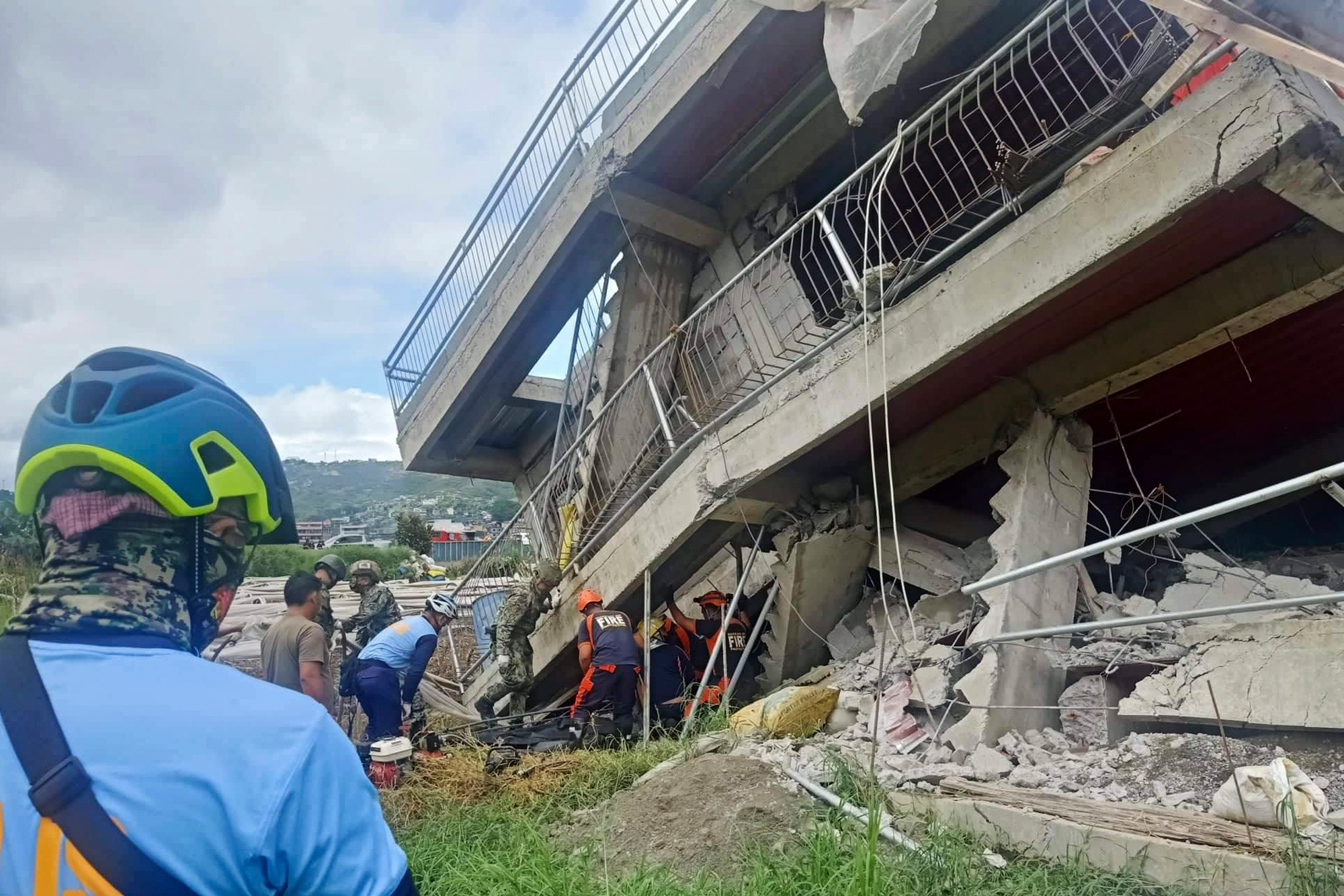 Deadly earthquake of 7.1 magnitude hits Philippines.