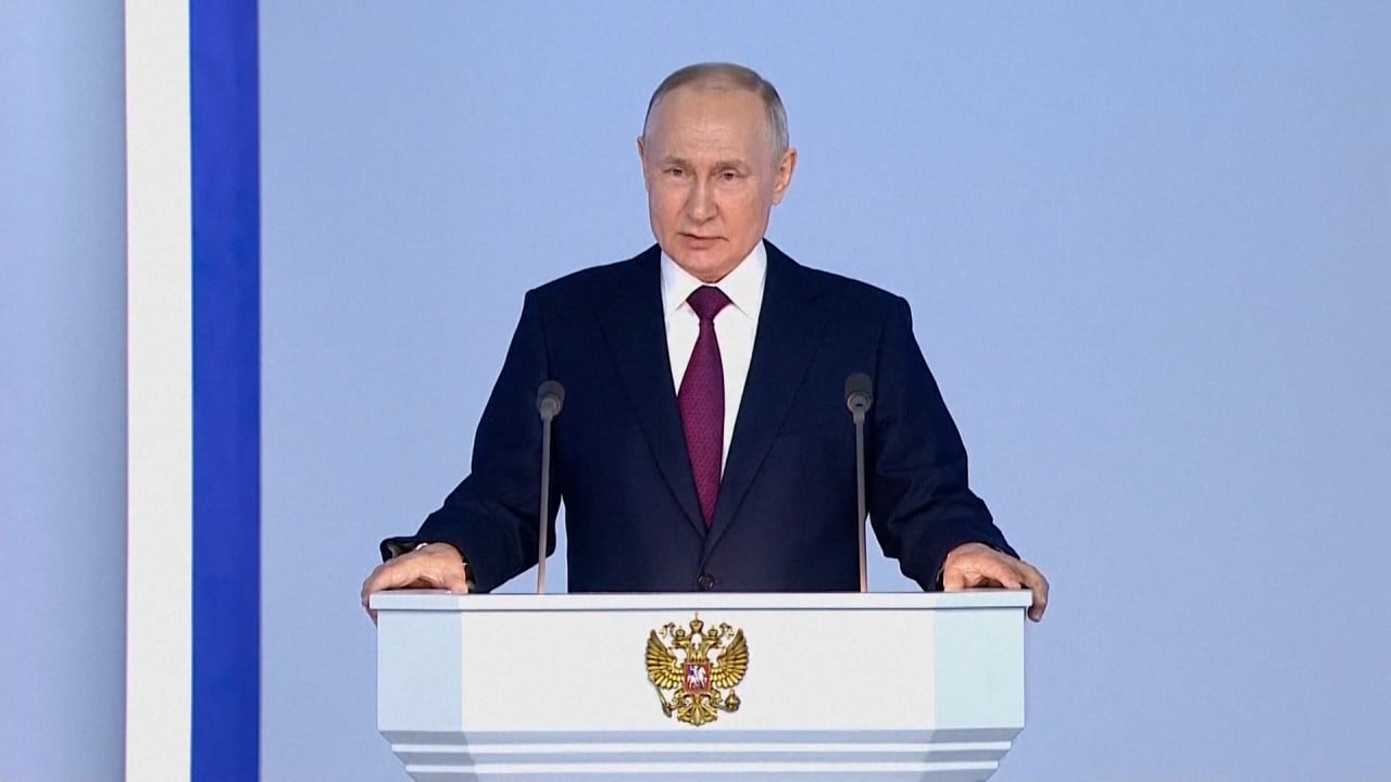 Russian President Putin suspends participation in New START with US.