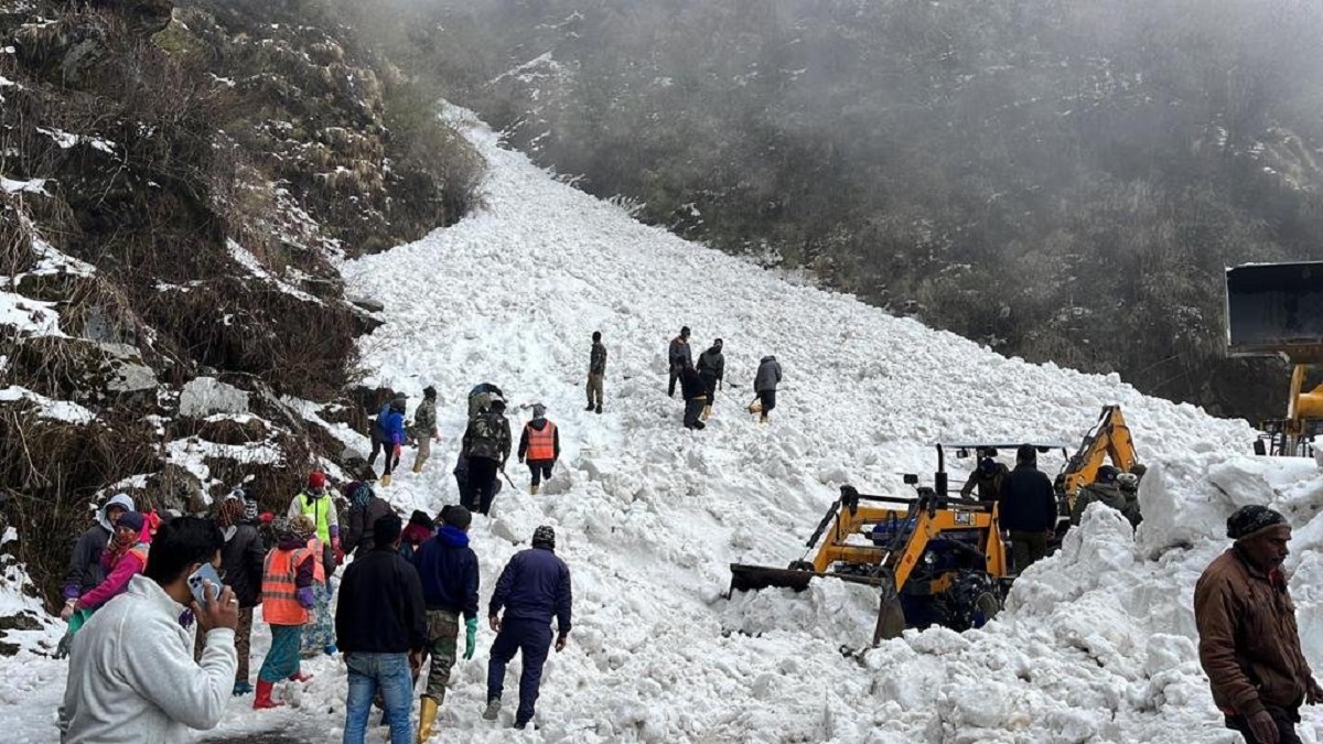 At least 7 killed and several injured in Sikkim’s Nathu La border area avalanche.