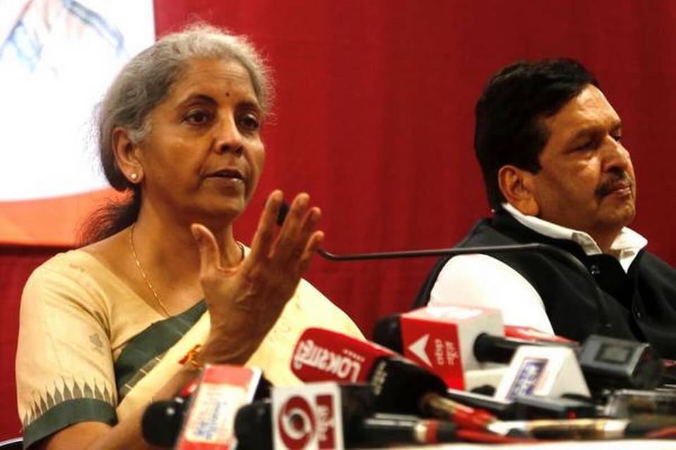  Nirmala Sitharaman addresses RBI board, explains priorities of govt