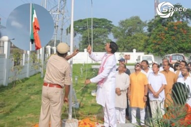 State President, BJP Assam Pradesh Bhabesh Kalita on 77th Independence Day unfurls the National flag upside down.